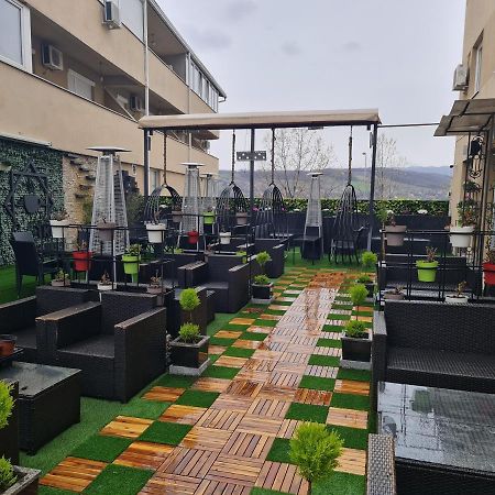 Hotel Tri "O" Topola Екстериор снимка