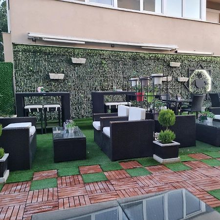 Hotel Tri "O" Topola Екстериор снимка