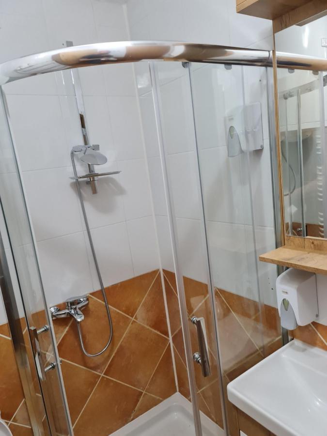 Hotel Tri "O" Topola Екстериор снимка