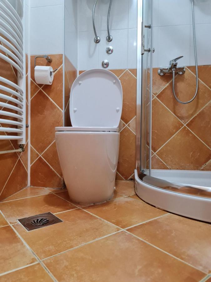 Hotel Tri "O" Topola Екстериор снимка