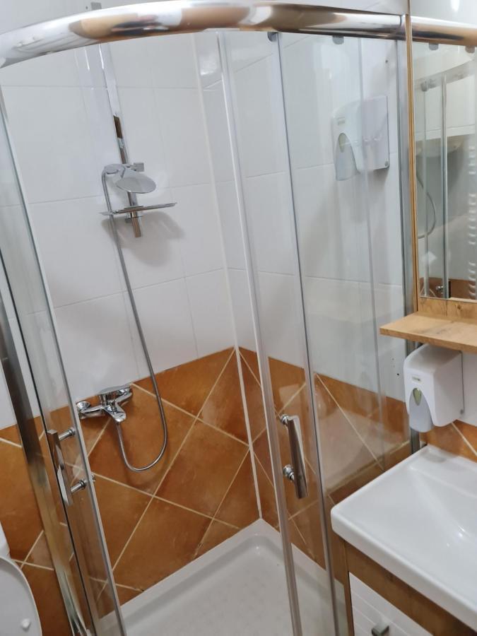 Hotel Tri "O" Topola Екстериор снимка