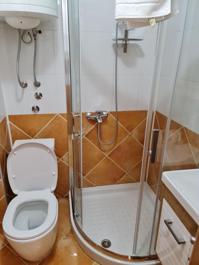 Hotel Tri "O" Topola Екстериор снимка