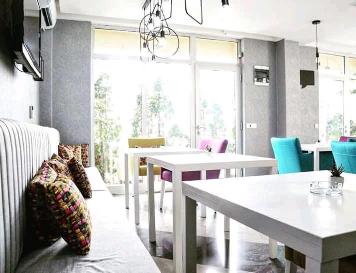 Hotel Tri "O" Topola Екстериор снимка