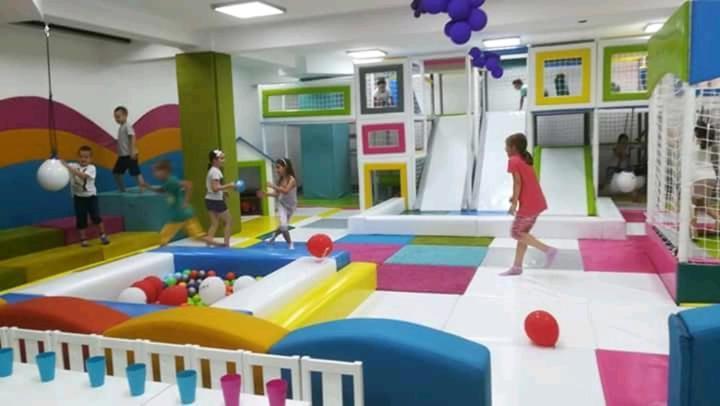 Hotel Tri "O" Topola Екстериор снимка